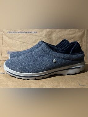 Skechers Women's, Gowalk Lounge - at Ease Slip-On Size 8.5